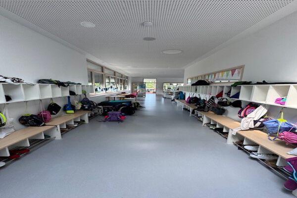 1255988707-CAD1-FE66-9EE5-87C31FC41C47.jpg